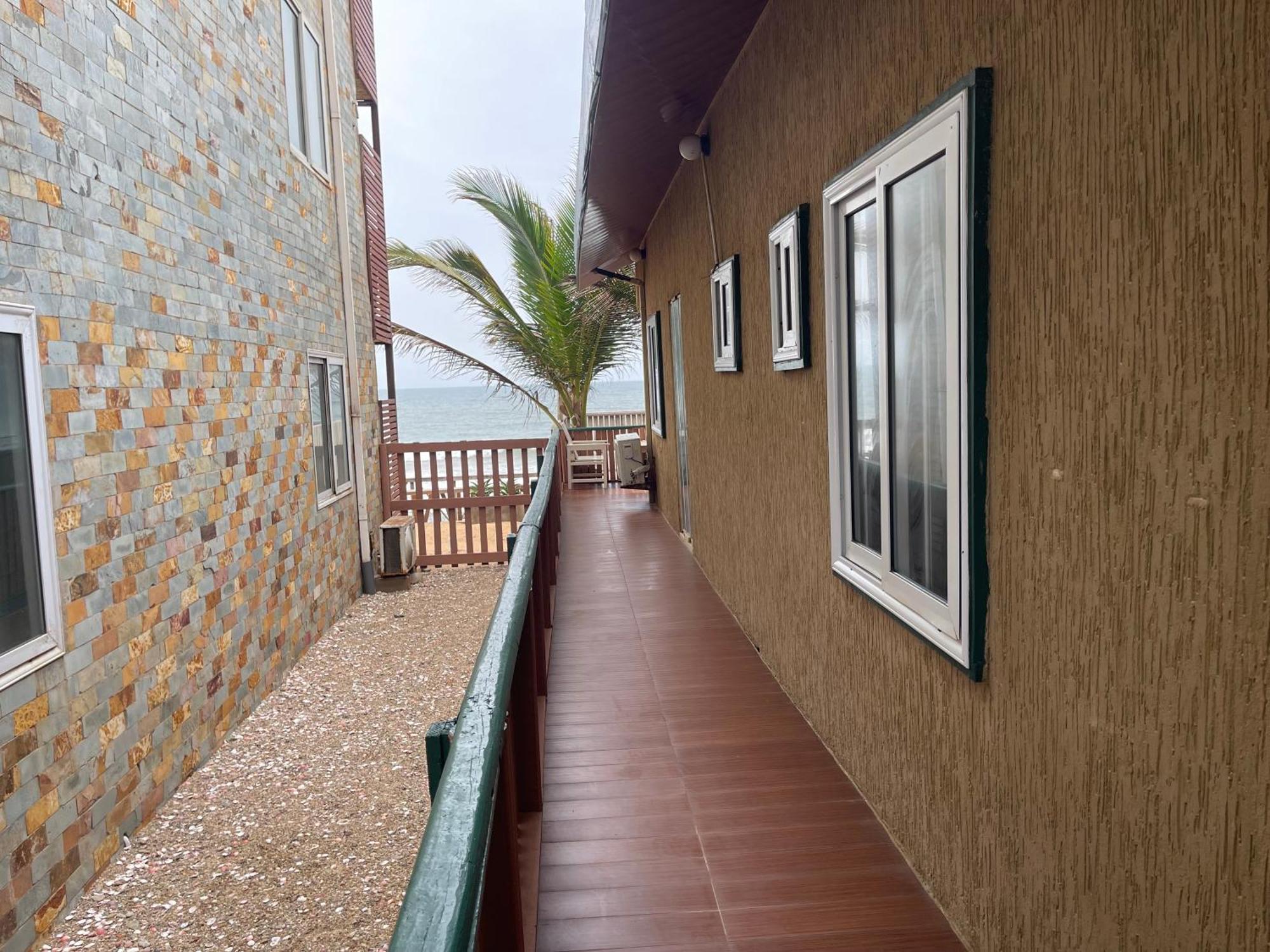 Ocean Green Beach Resorts And Villas Prampram Eksteriør billede